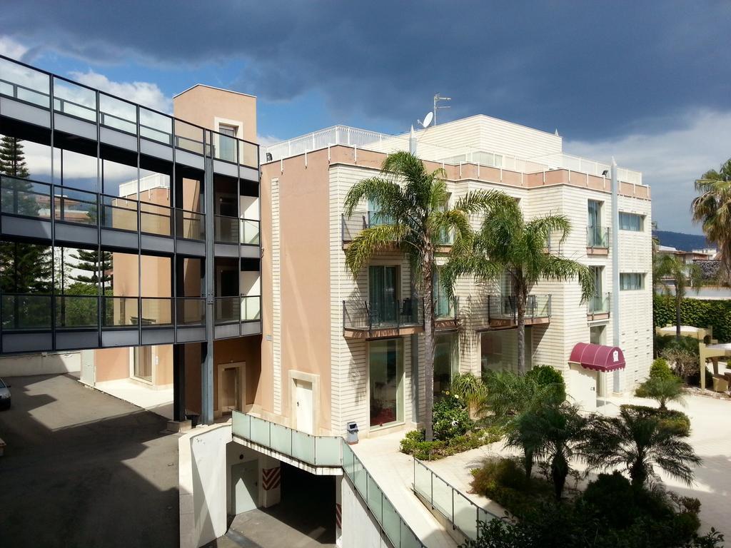 Grand Hotel Yachting Palace Riposto Extérieur photo